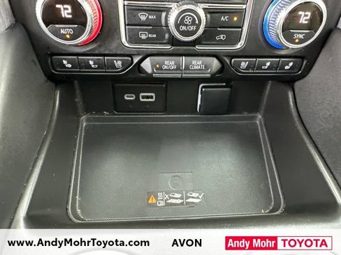 Used 2023 GMC Yukon SLT AWD/4WD image 25