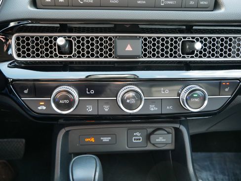 Certified 2023 Honda Civic EX-L image 22