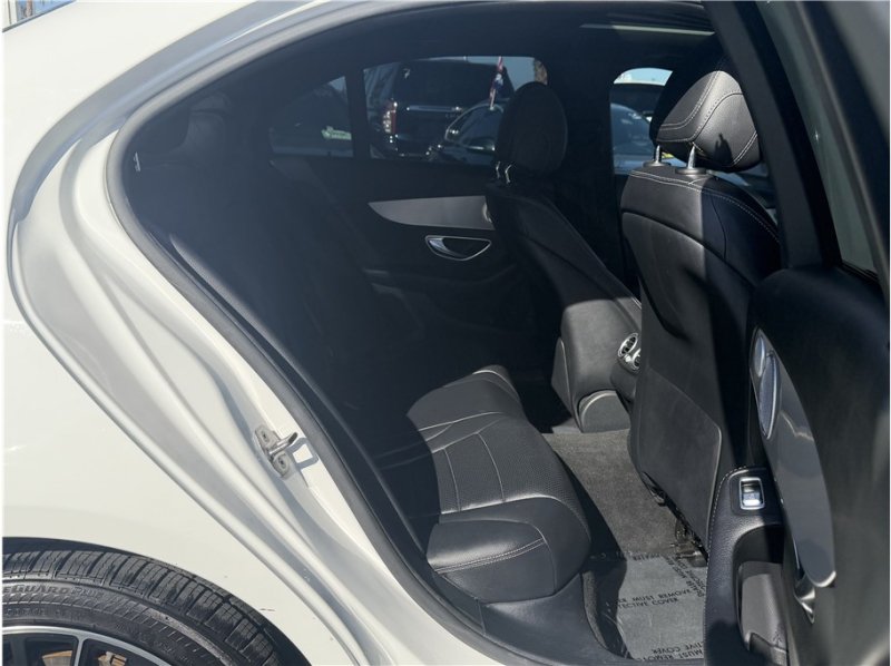 Used 2020 Mercedes-Benz C 300 Sedan w/ Premium Package image 21