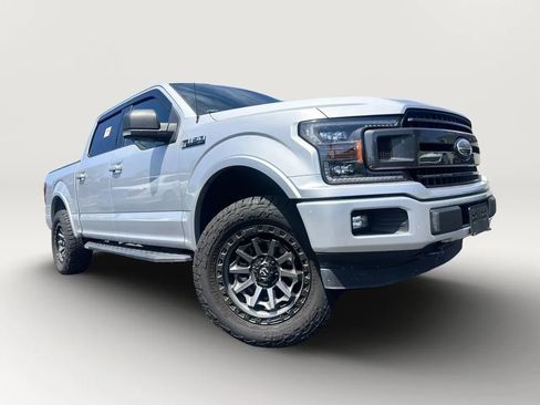 Used 2018 Ford F150 XLT AWD/4WD image 3