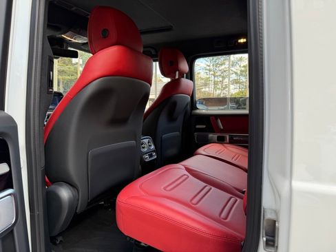 Used 2024 Mercedes-Benz G 550 image 30
