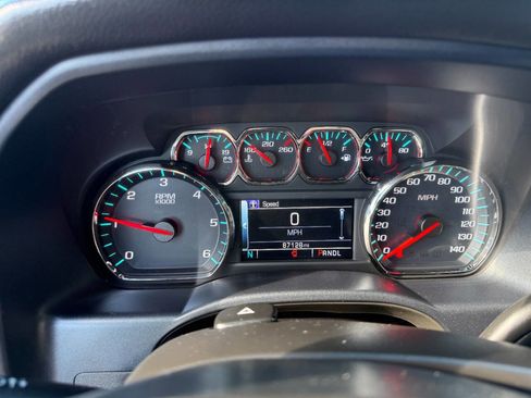 Used 2017 GMC Sierra 1500 SLE w/ SLE Value Package image 19