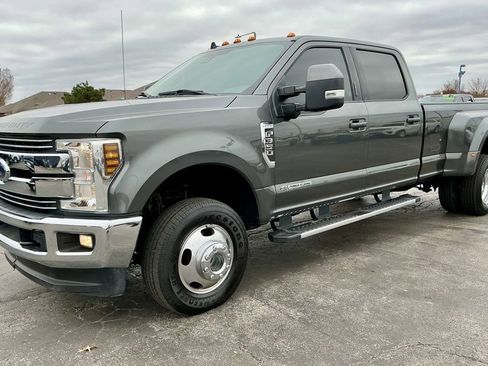 Used 2019 Ford F350 Lariat w/ Lariat Ultimate Package image 7