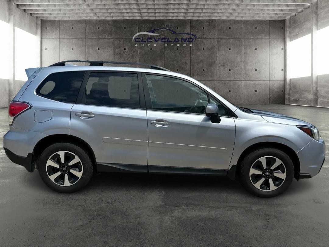 Used 2018 Subaru Forester 2.5i Premium w/ All-Weather Package AWD/4WD image 2