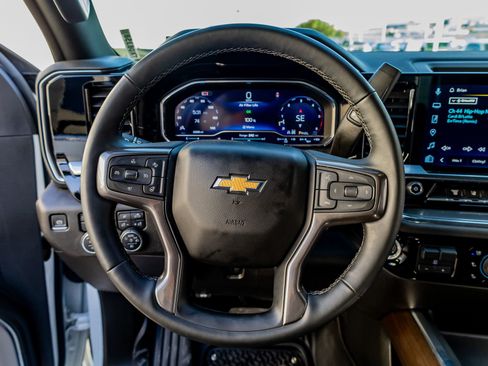 Used 2024 Chevrolet Silverado 3500 High Country w/ High Country Premium Package image 19