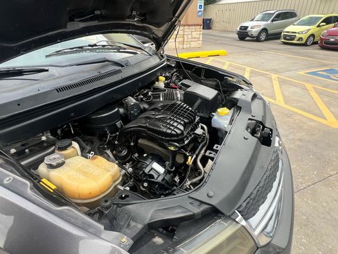 Used 2015 Dodge Journey SXT w/ Flexible Seating Group FWD image 39