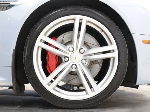 Used 2011 Aston Martin V8 Vantage Coupe RWD image 80