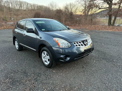 Used 2013 Nissan Rogue S image 3