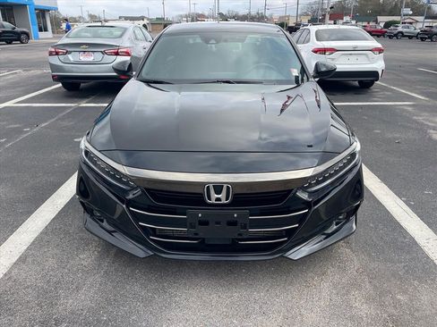Used 2022 Honda Accord Sport image 2
