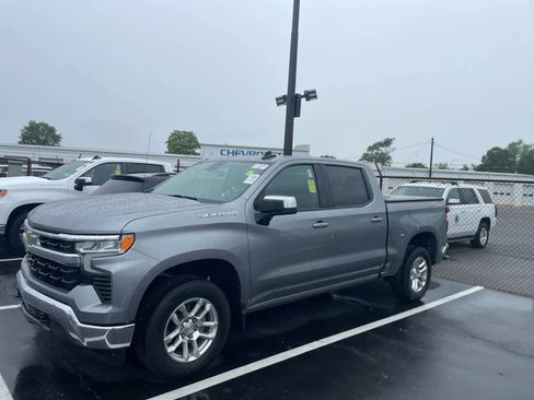 Used 2023 Chevrolet Silverado 1500 LT AWD/4WD image 1
