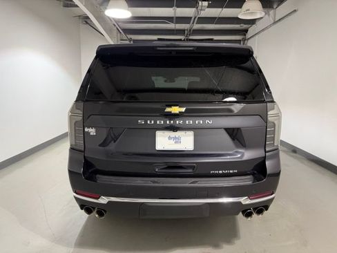 Certified 2026 Chevrolet Suburban Premier AWD/4WD image 6