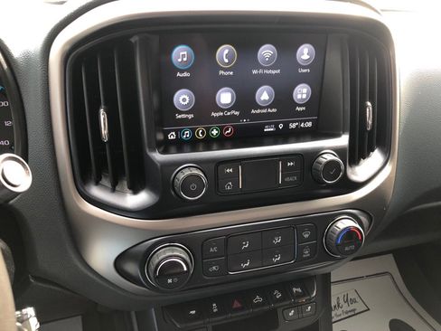 Used 2020 Chevrolet Colorado Z71 image 30