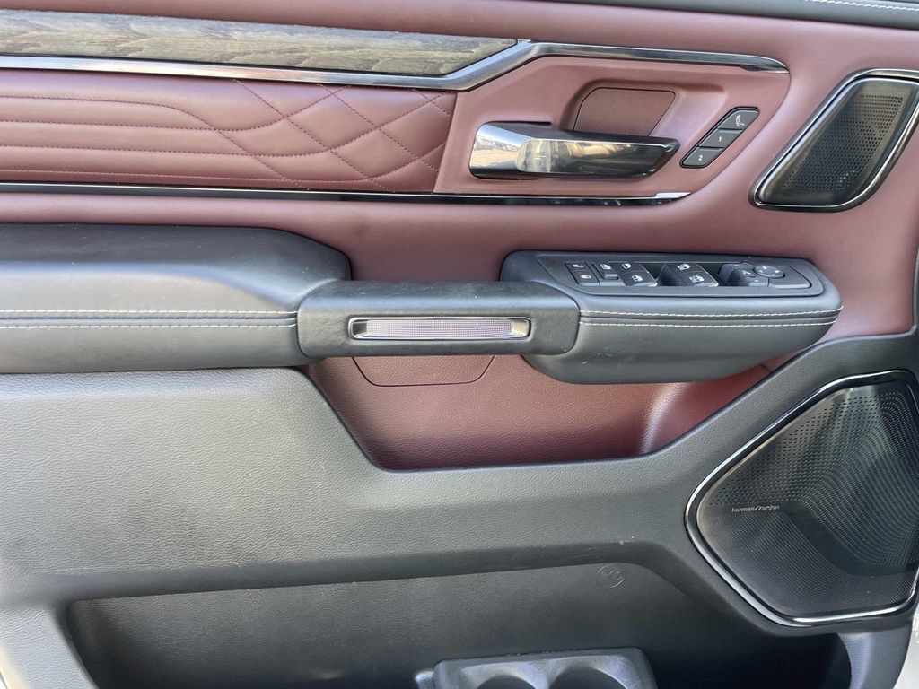 Used 2025 RAM 1500 Limited AWD/4WD image 44