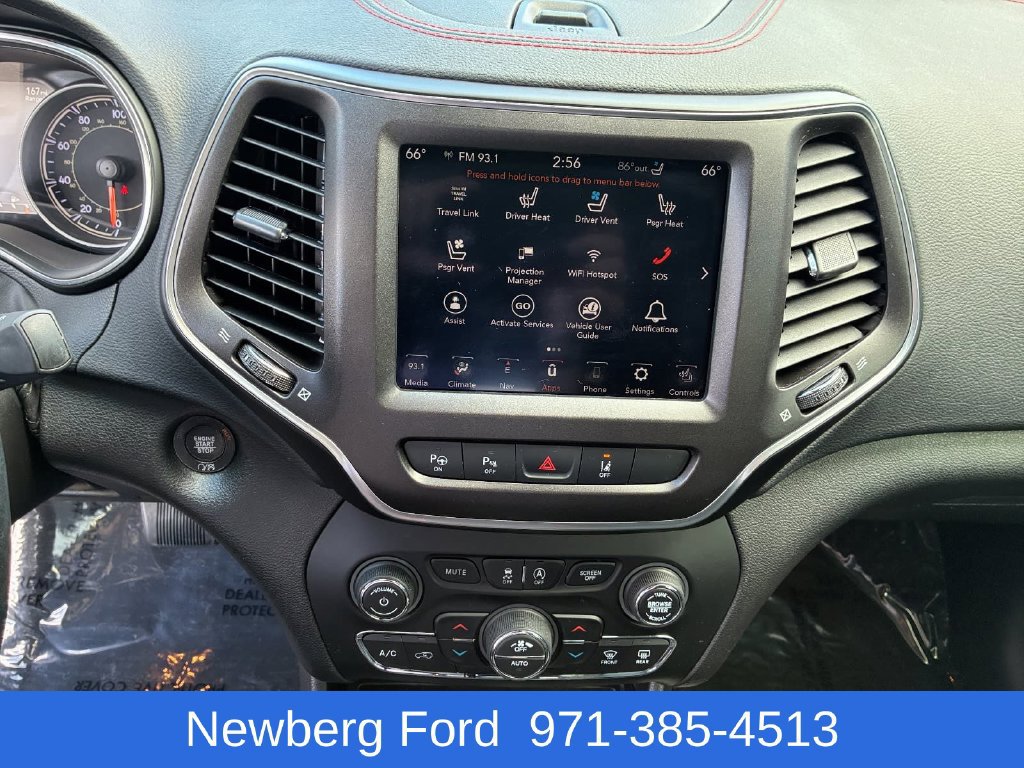 Used 2020 Jeep Cherokee Trailhawk AWD/4WD image 21