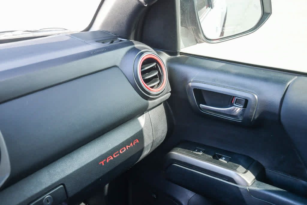 Used 2019 Toyota Tacoma TRD Pro AWD/4WD image 19