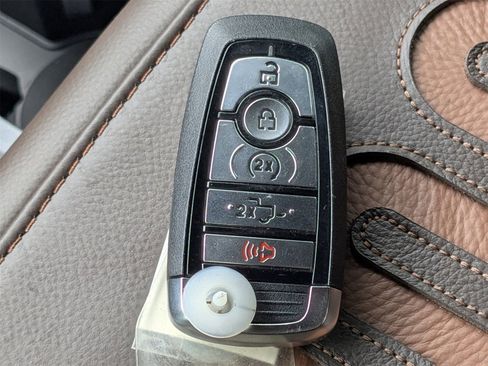 New 2025 Ford F250 King Ranch w/ Chrome Package image 34