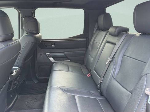 Used 2024 Toyota Tundra Platinum AWD/4WD image 28