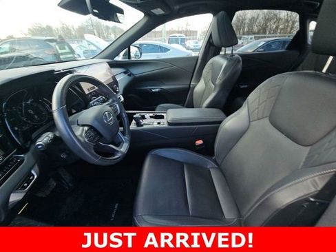 Used 2024 Lexus RX 350 Premium w/ Accessory Package (Z1) image 4
