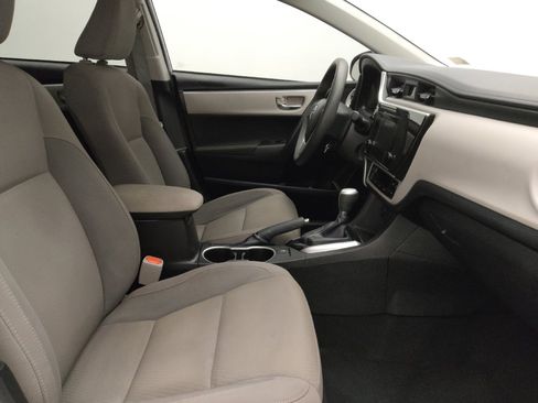 Used 2019 Toyota Corolla LE image 21
