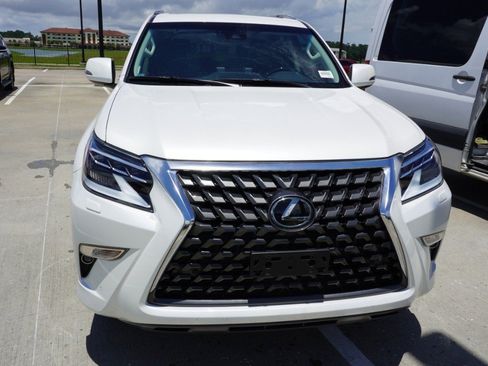 Used 2023 Lexus GX 460 Premium AWD/4WD image 2