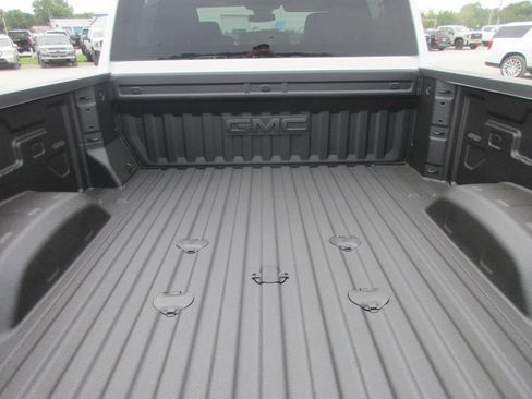 New 2026 GMC Sierra 2500 SLT AWD/4WD image 7