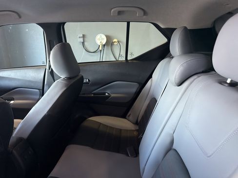 Used 2024 Nissan Kicks SR w/ SR Premium Package image 12