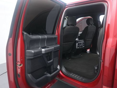 Used 2018 Ford F150 XLT w/ Equipment Group 302A Luxury AWD/4WD image 13