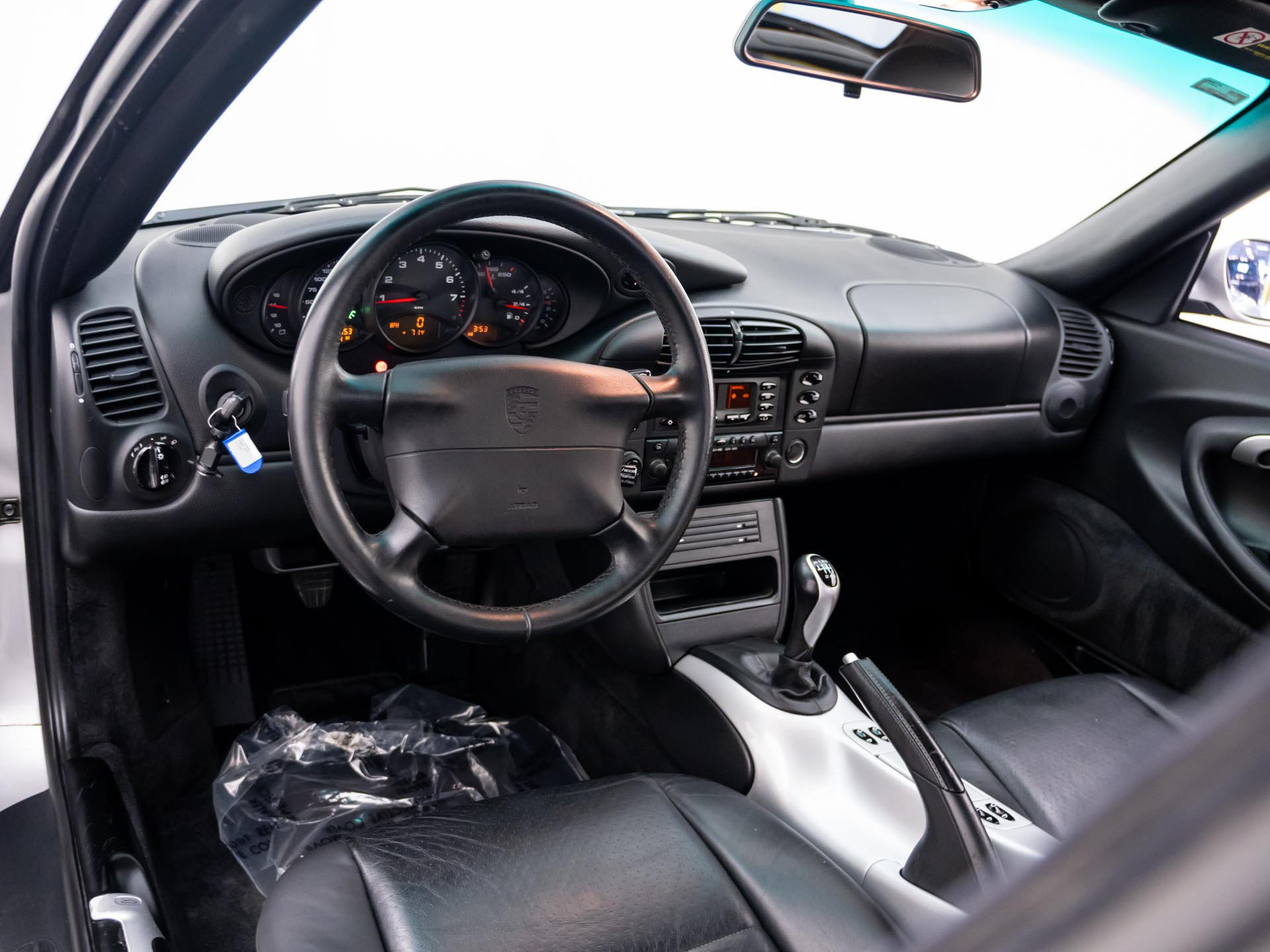 Used 2000 Porsche 911 Carrera RWD image 11