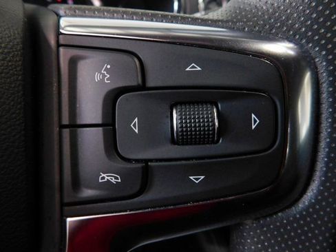 Used 2024 Chevrolet Blazer LT image 39