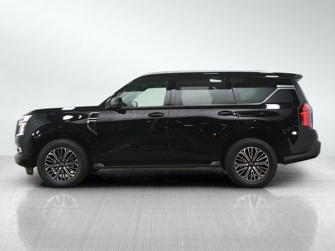 Certified 2025 Nissan Armada SL w/ Captain's Chari Seat Package AWD/4WD image 3
