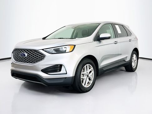 Used 2024 Ford Edge SEL AWD/4WD image 3