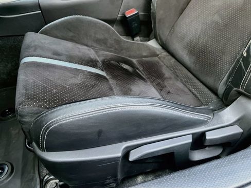 Used 2023 Toyota GR86 Premium w/ ALL Weather Mat Package (TMS) RWD image 18