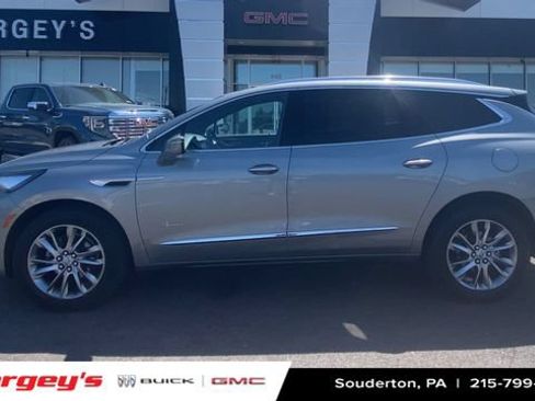 Certified 2023 Buick Enclave Avenir w/ Avenir Technology Package AWD/4WD image 6