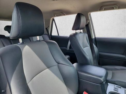 Used 2021 Toyota 4Runner SR5 Premium image 12