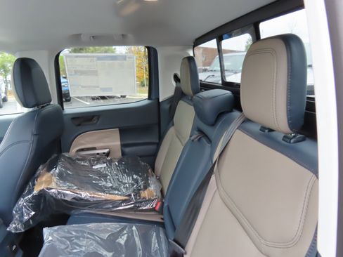 New 2025 Ford Maverick Lariat image 19