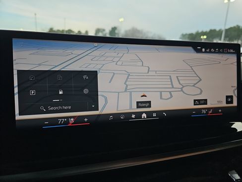 New 2026 BMW X5 xDrive50e w/ M Sport Package image 25