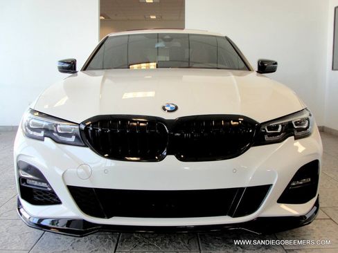 Used 2022 BMW 330i Sedan w/ M Sport Package RWD image 44