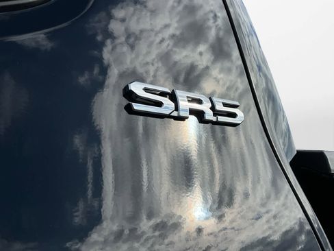 Used 2025 Toyota Tacoma SR5 AWD/4WD image 19
