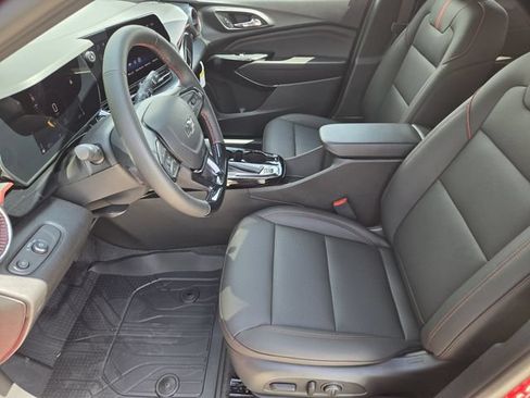 New 2026 Chevrolet Trax RS w/ Sunroof Package FWD image 9