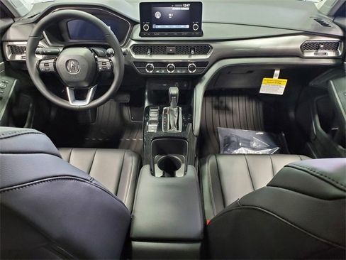 New 2025 Acura Integra image 25