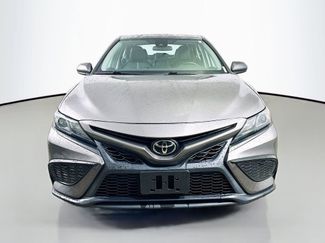 Used 2021 Toyota Camry SE video 2