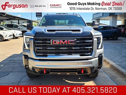 New 2026 GMC Sierra 2500 AT4 w/ AT4 Premium Plus Package AWD/4WD image 8