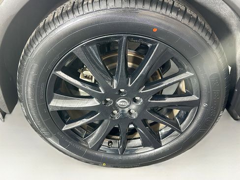 Used 2024 Nissan Murano SV w/ SV Midnight Edition Package image 11