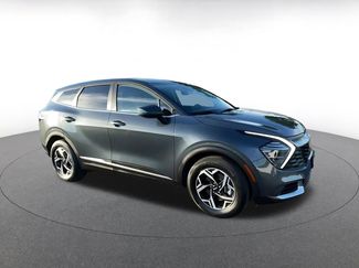 Used 2025 Kia Sportage LX video 2