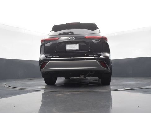 Used 2023 Toyota Highlander Platinum FWD image 58