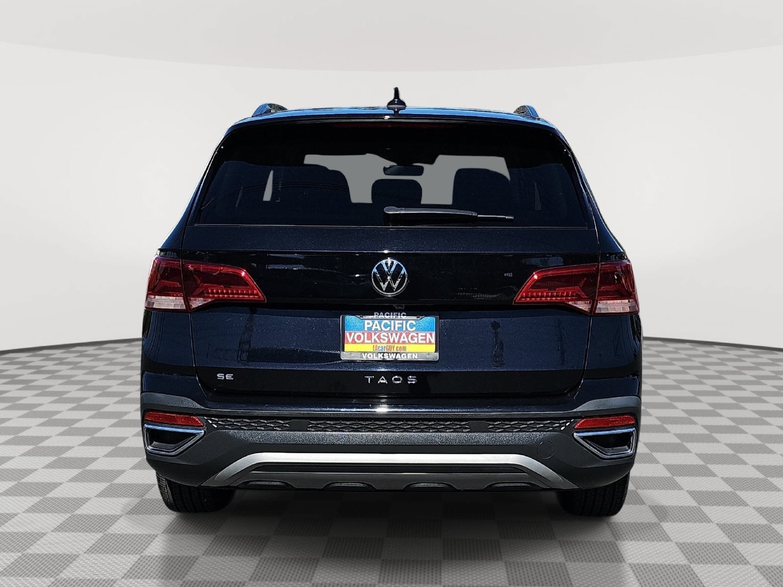 Used 2023 Volkswagen Taos SE FWD image 6
