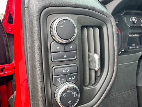 Used 2021 GMC Sierra 2500 4x4 Crew Cab w/ Convenience Package image 14