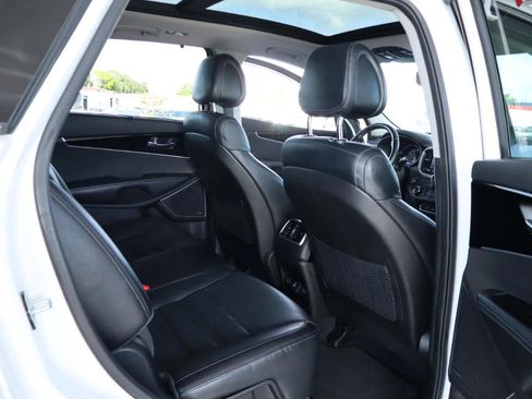 Used 2016 Kia Sorento SX FWD image 34