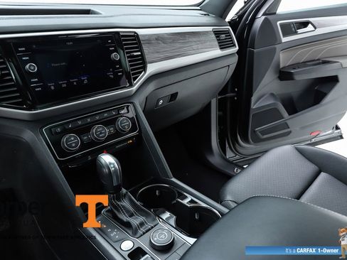 Used 2023 Volkswagen Atlas Cross Sport SE w/ Panoramic Sunroof Package image 63