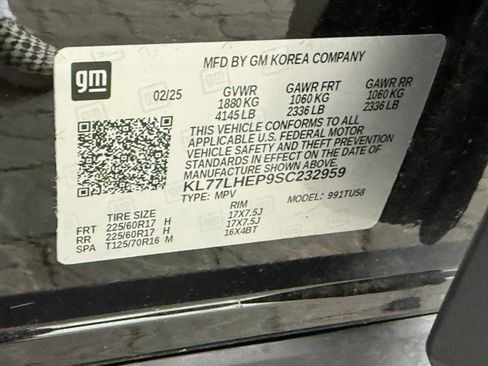 Used 2025 Chevrolet Trax LT w/ LT Convenience Package FWD image 22